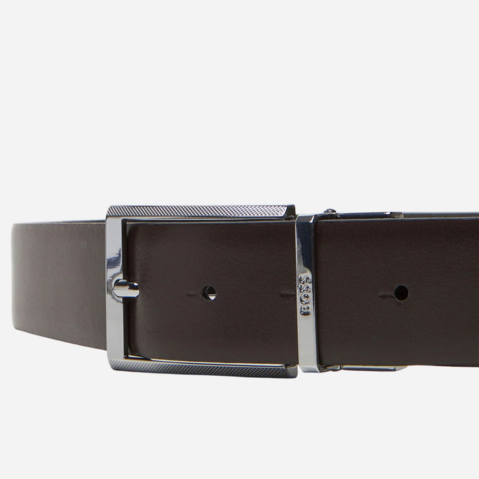 Close up of the pin buckle from the BOSS Black and Brown Reversible Gert-D Gb35 Plaque and Pin Buckle Belt.