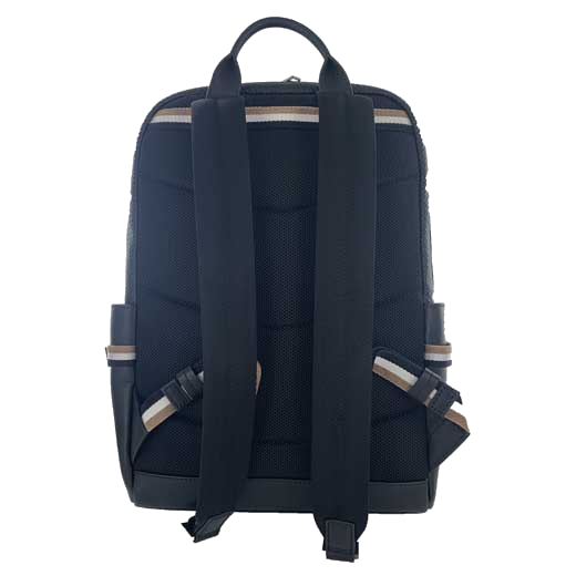 This Hugo Boss black backpack comes with two adjustable shoulder straps.