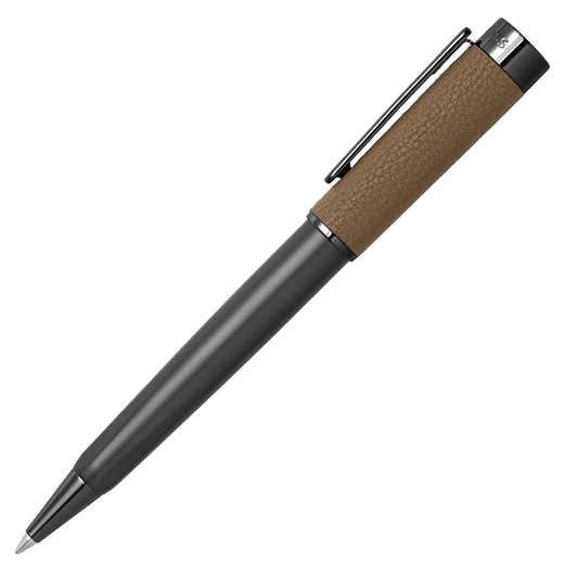 This Hugo boss Corium Chrome Ballpoint Pen Camel is made with brass in a gunmetal finish and has a camel coloured soft-grain vegan leather exterior.