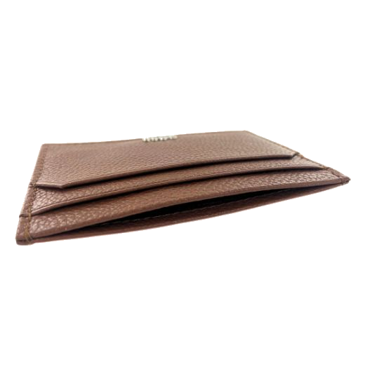 This BOSS Highway Brown Grained Leather 4CC Card Holder comes in a small black presentation box to keep it safe during transit.