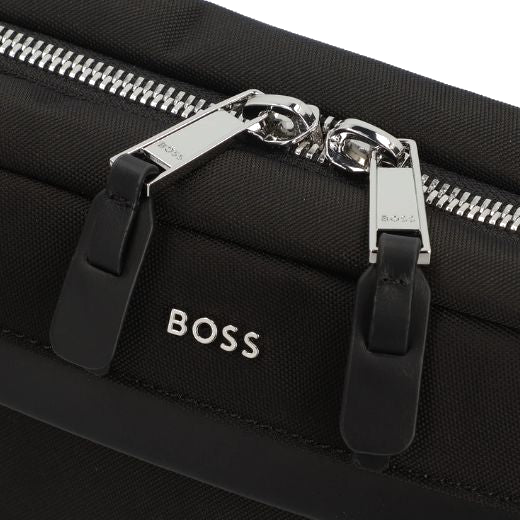 This Highway Wash Bag Black with Two-way Zip has the brand name engraved onto the polished silver zip pulls.