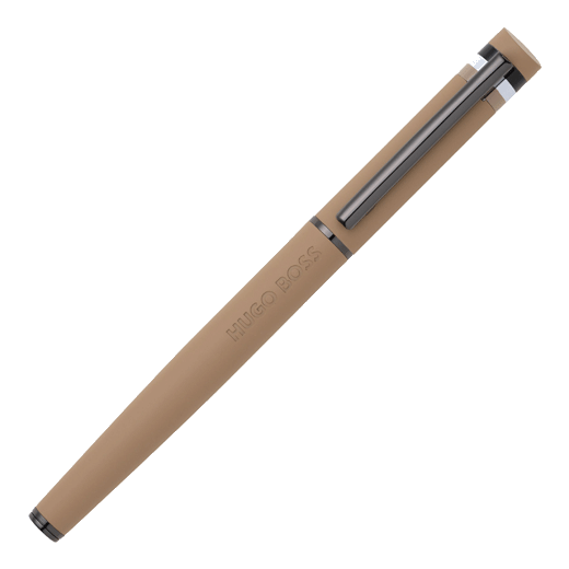 This Loop Iconic Fountain Pen Camel by Hugo Boss has the distinctive three-stripe on the cap along with the brand name embossed along the side of the barrel.