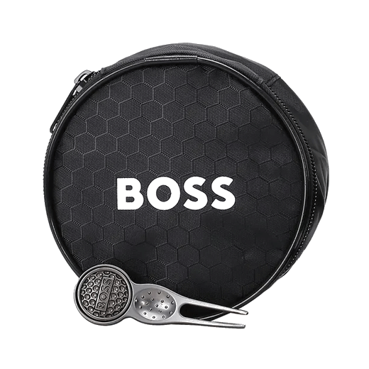 This Navy Golf Belt and Golf Pitch Mark Tool Gift Set by BOSS comes in a branded zip pouch, making it easy to carry whilst keeping the items safe.