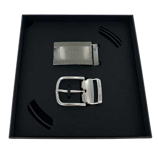 This Hugo Boss black leather belt comes in its own bespoke gift box.