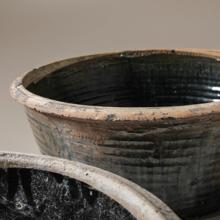 Chinese Vintage Basin - Few and Far - Decorative Bowls