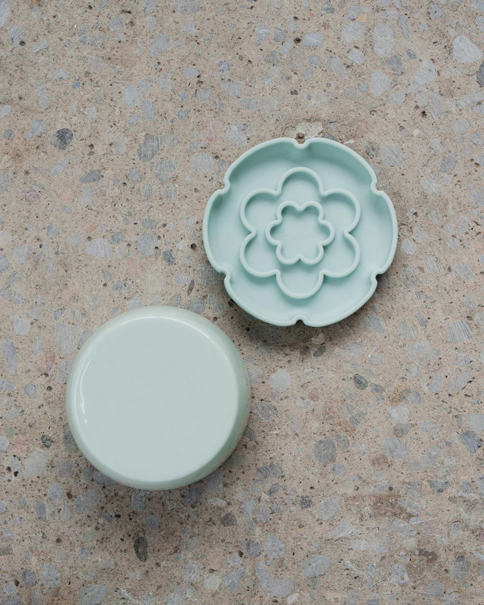 Dexypaws Sage Green Elevated Flower Cat Slow Feeder