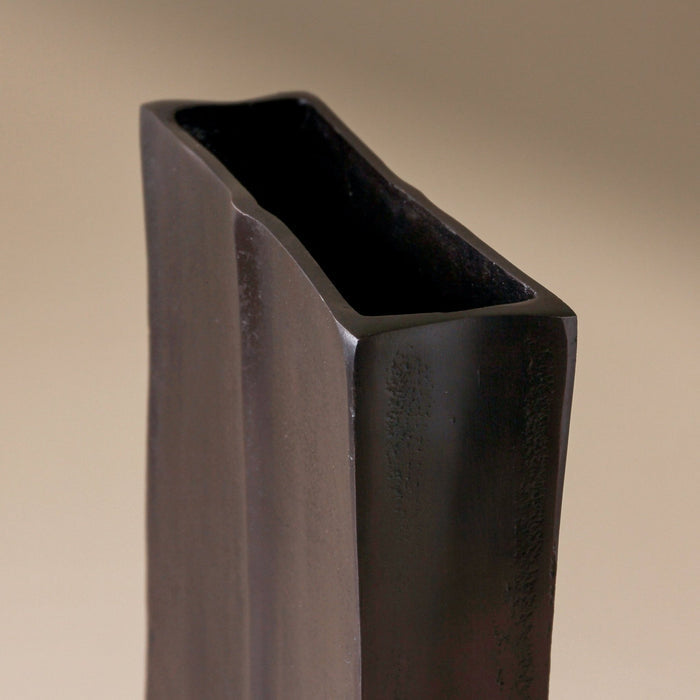 Dusky Vase - Few and Far - Vases