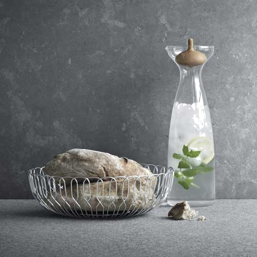 This Georg Jensen Glass Alfredo 1L Carafe is perfect as a set.