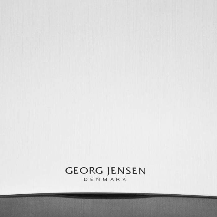 Close up of Konno Business and Credit Card Card Holder from Georg Jensen.