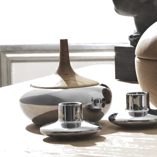 This Georg Jensen Stainless Steel & Oak Wood HK Onion Bonbonniere is an ideal centrepiece.