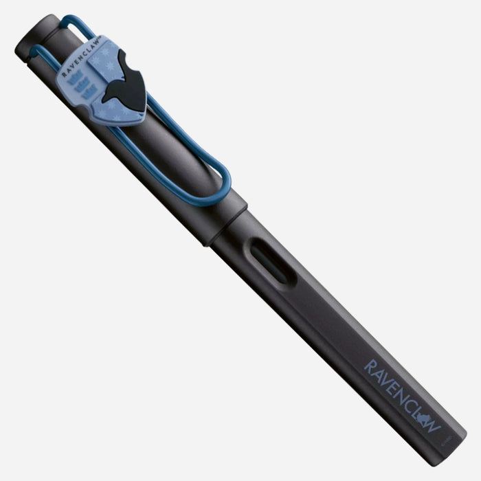 The Safari Special Edition Harry Potter Blue Ravenclaw Fountain Pen M with cap on.