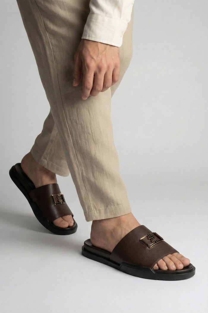 LOGO DRAVEN SLIPPER