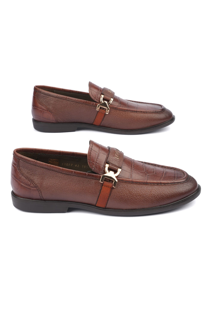 LOGO QUIETO MOCCASIN