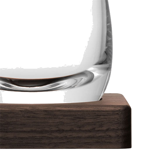LSA's LSA's Select Whisky Islay Set features FSC-certified walnut wood.