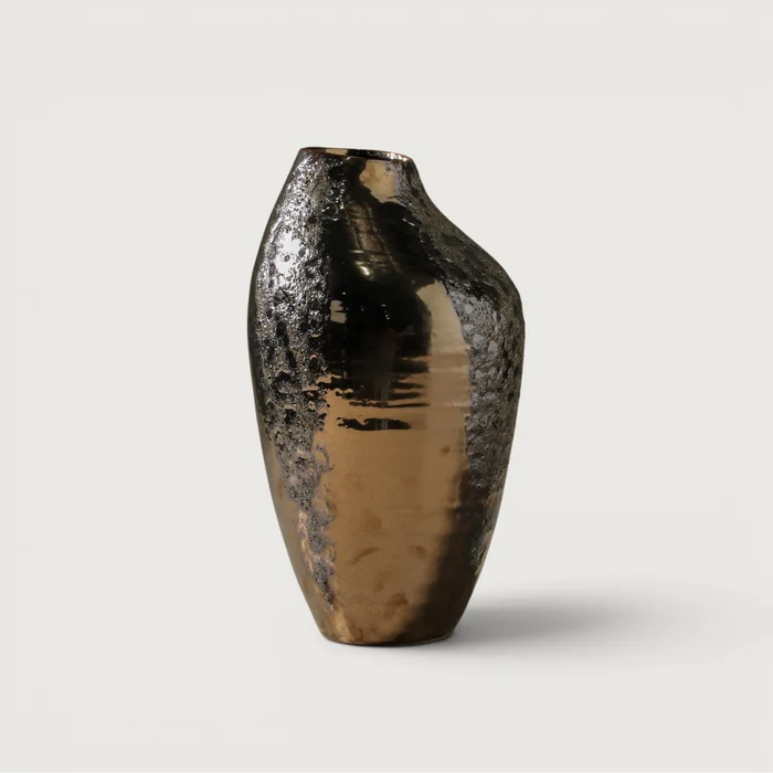 Magma Vase