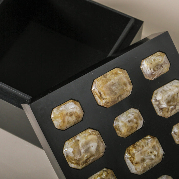 Miu Resin Box