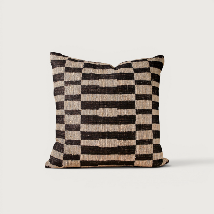 Mono Cushion
