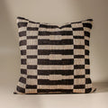 Mono Cushion