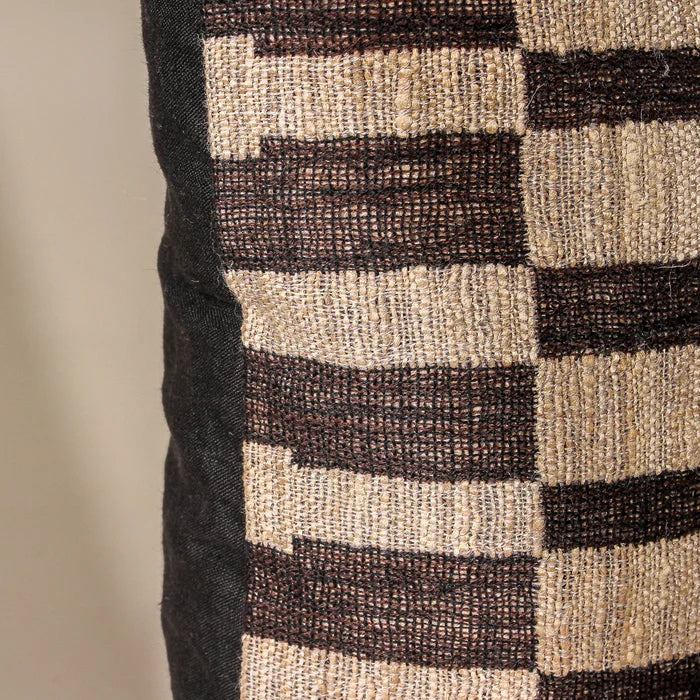 Mono Cushion