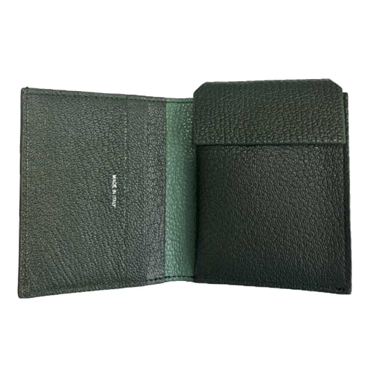 This Paul Smith green leather card holder comes with space on the inside for your credit cards.