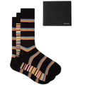 This Paul Smith black wallet has been crafted out of smooth leather.