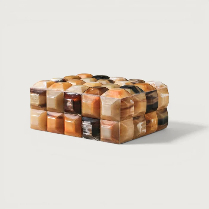 Prism Horn Box