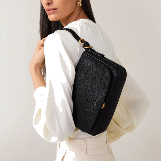 This Graffton Street Black Small Flapover Cross Body Bag by Radley has a chunky leather shooulder strap and a detachable cross body strap.