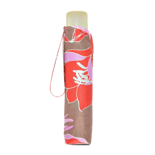 This Silt Floral Black & Green Compact Umbrella by Radley has a matching cover to keep the umbrella dry when it's in your bag.