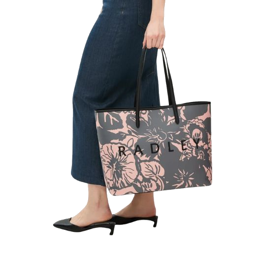 The Southwell Gardens Black Floral Large Open Top Tote Bag has two grab handles that are easy to hold and large enough to carry this bag over your shoulder.