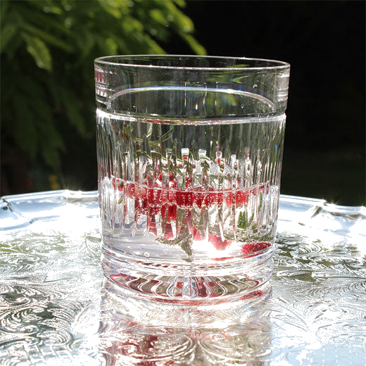 These Royal Scot Crystal Art Deco 2 x 33cl Large Tumblers are perfect for mixers and spirits.