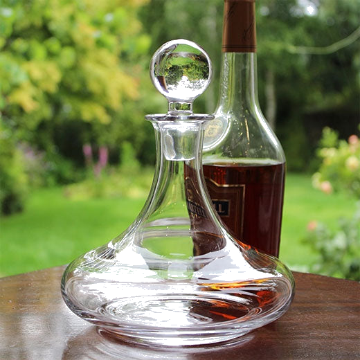 This Classic Collection 75cl Ships Decanter will be presented inside a bespoke gift box.