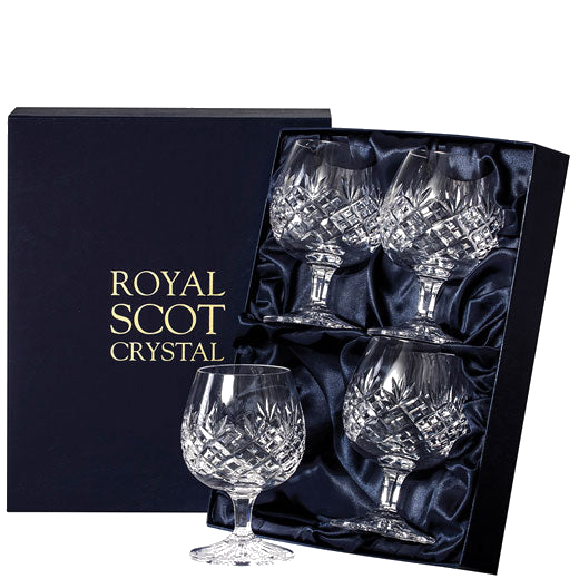 These Royal Scot Crystal Edinburgh 4 x 32cl Brandy Glasses have been presented inside a satin-lined gift box.