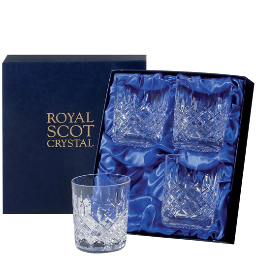 These Royal Scot Crystal London 4 x 21cl Small Whisky Tumblers can be gift wrapped on the day of purchase.