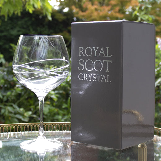 This Royal Scot Crystal Skye 61cl Gin & Tonic Glass will be presented inside a charcoal gift box.
