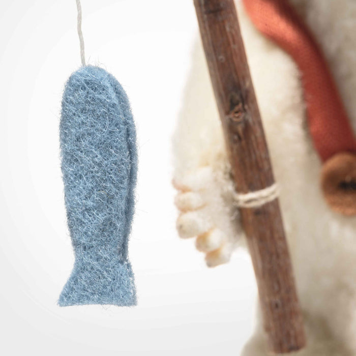 The little blue fish from the Steiff 12 cm Limited Edition Beige Huckleberry Finn Mouse.