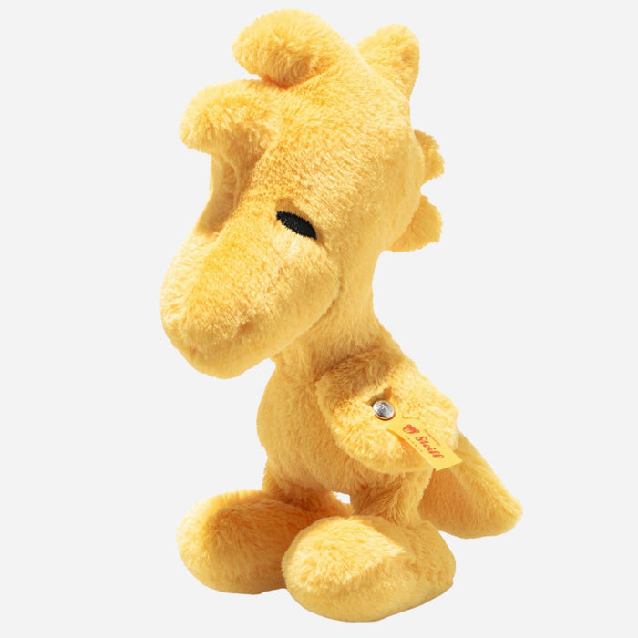 The 18 cm Yellow Woodstock by Steiff.