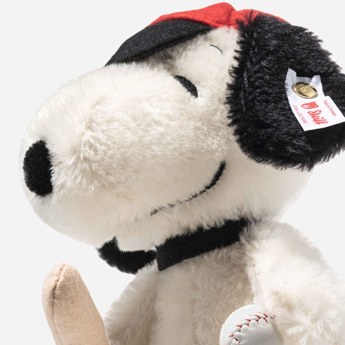 Steiff 22 cm Limited Edition Baseball Snoopy with Cap