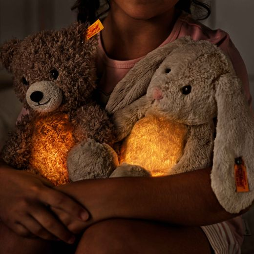 This Steiff Light at Night Caspar Soft Plush Teddy Bear is the perfect soft toy to keep in your little one's bedroom as it lights up, making it perfect for bedtime reading.