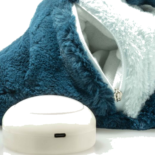 This Steiff Light at Night Spott Stegosaurus features a night light that is removable and has the option to set a timer.