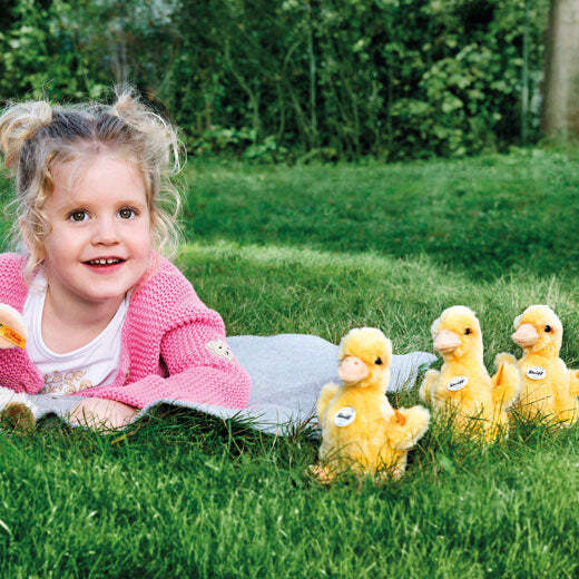Pilla the Duckling designed by Steiff can be washed at 30 degrees.