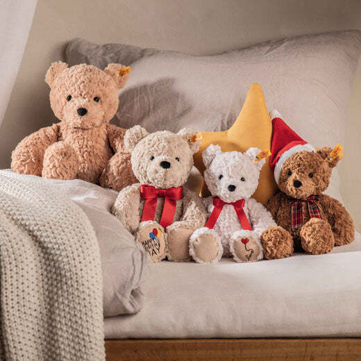 Steiff's Soft Cuddly Friends Jimmy Birthday the Teddy Bear can be gift wrapped.