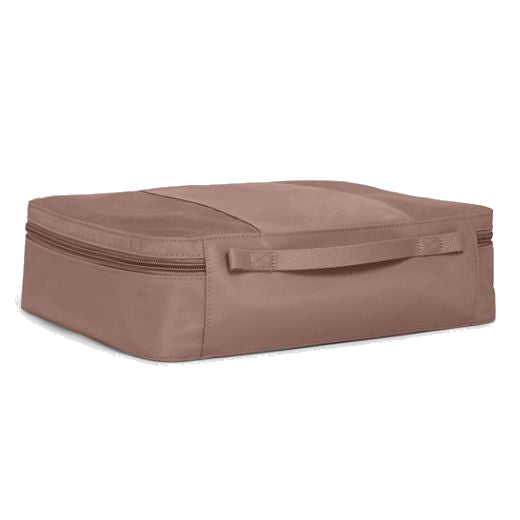 This TUMI Medium Packing Cube in Light Mauve is perfect for keeping your clothes neatly folded inside your packing case.