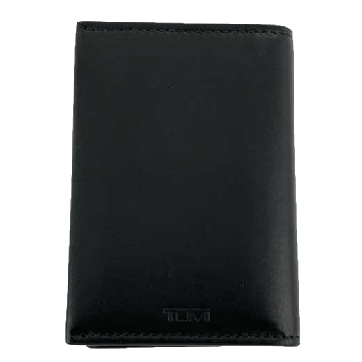 The TUMI brand name has been embossed into the smooth black leather of this Turin Card Holder.