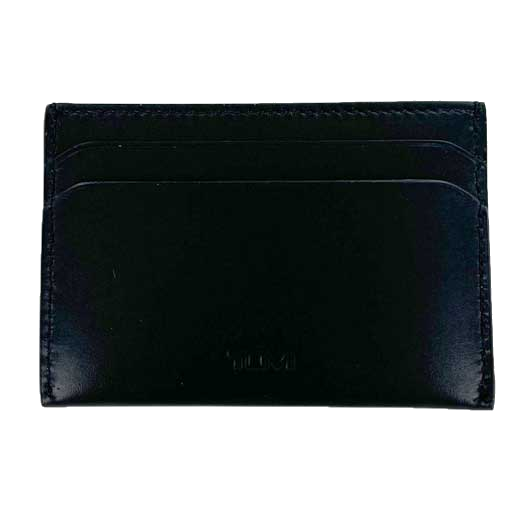 This leather card holder from the TUMI Turin collection is made from smooth black leather.