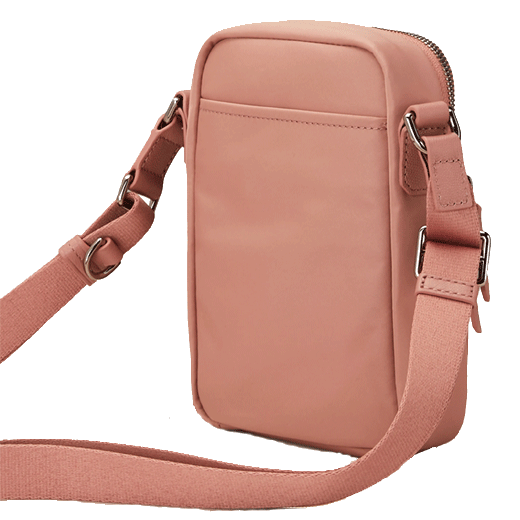 This TUMI Voyageur Dusty Pink Persia Cross Body Bag is made out of nylon and has a front zip pocket, main compartment and a rear slip pocket.