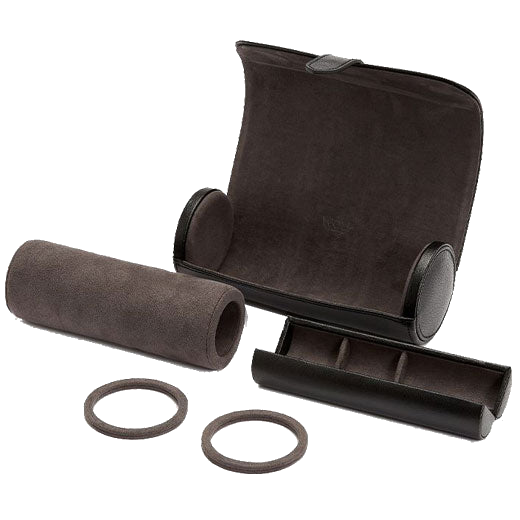 The WOLF 1834 Black/Grey Blake Triple Watch Roll with Capsule has been crafted out of smooth leather.
